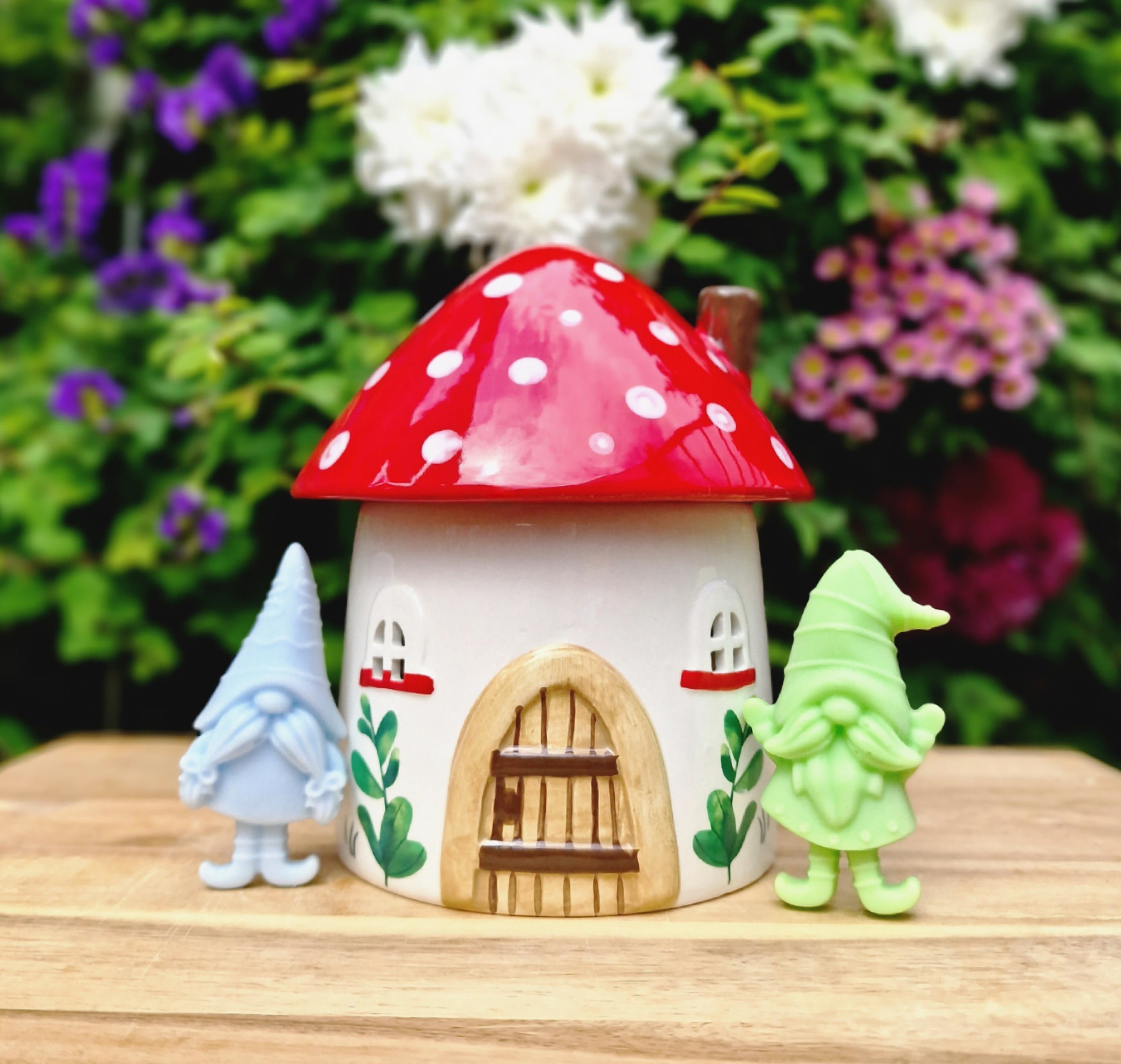 Gonk Toadstool House Wax Burner