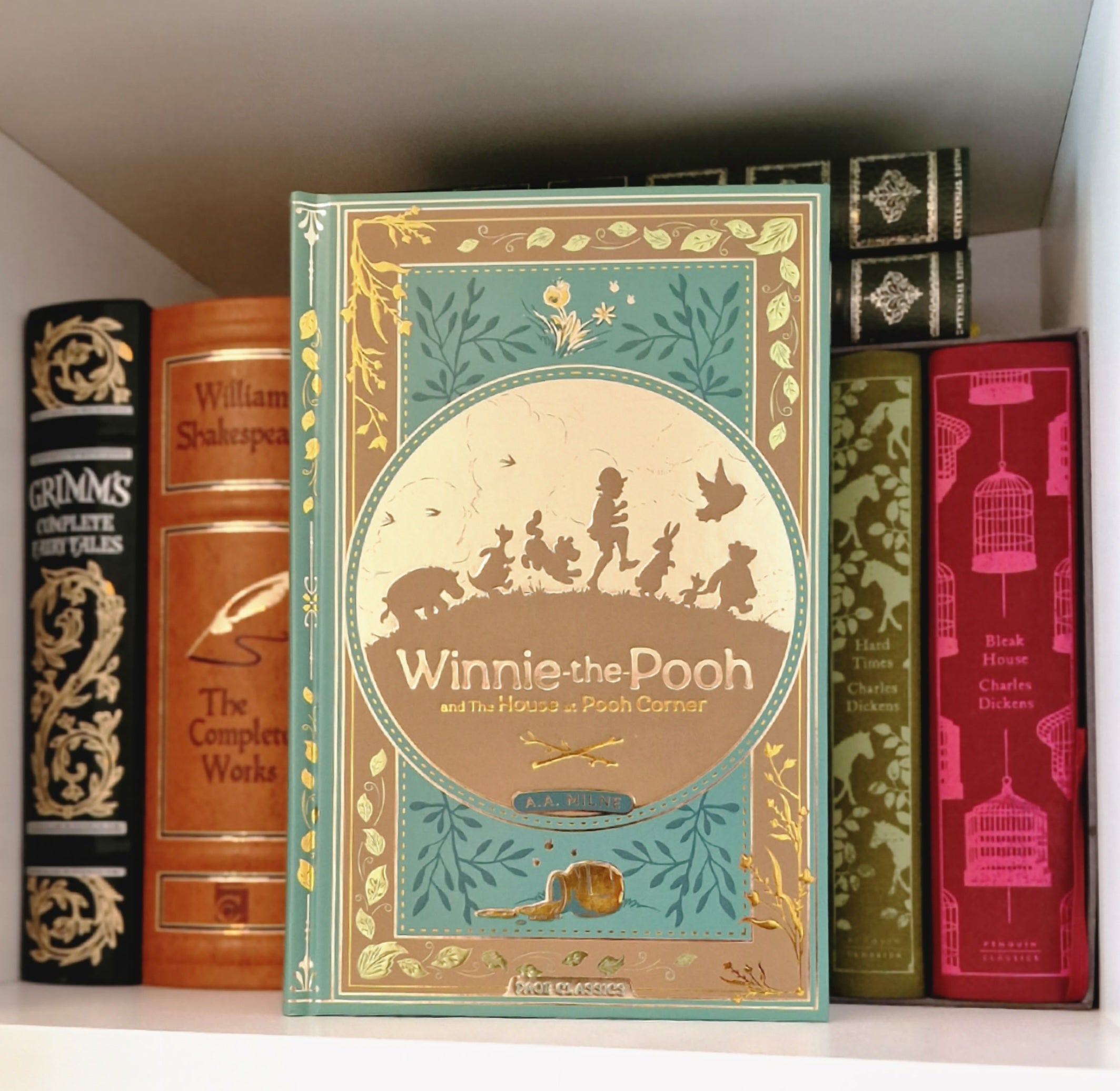 Winnie The Pooh Deluxe Limited Edition Book